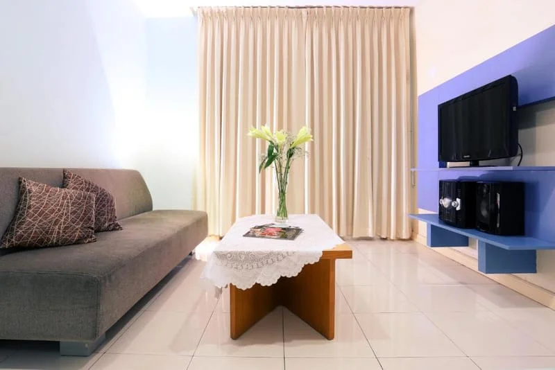 2 Queen Bedroom + Living Room